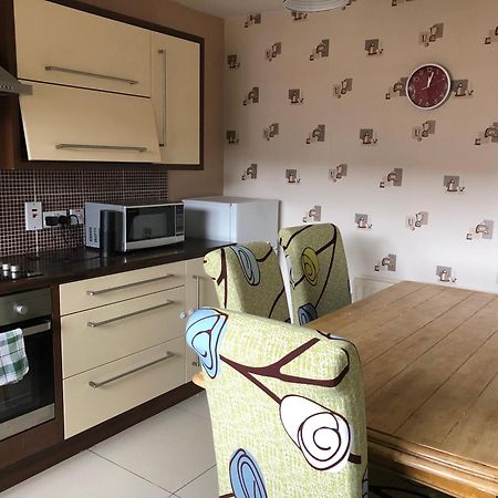Claire’s AirBNB 2 Belfast Extérieur photo