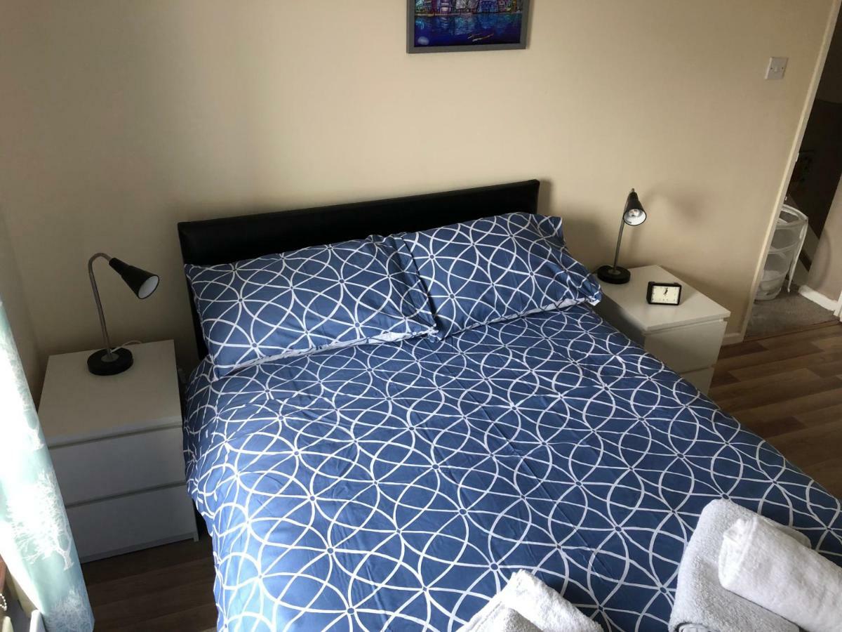 Claire’s AirBNB 2 Belfast Extérieur photo