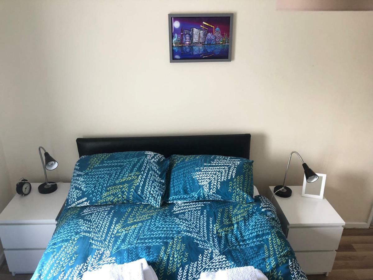 Claire’s AirBNB 2 Belfast Extérieur photo