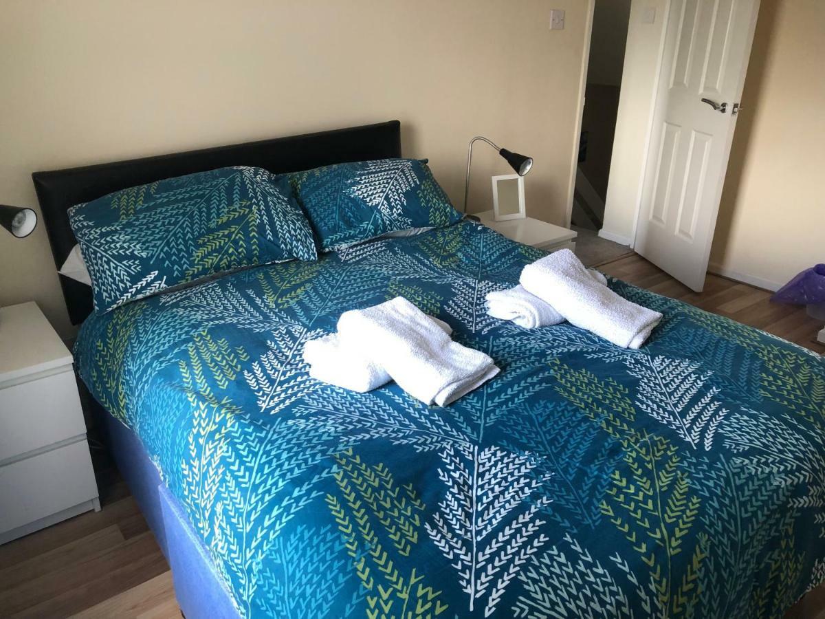 Claire’s AirBNB 2 Belfast Extérieur photo